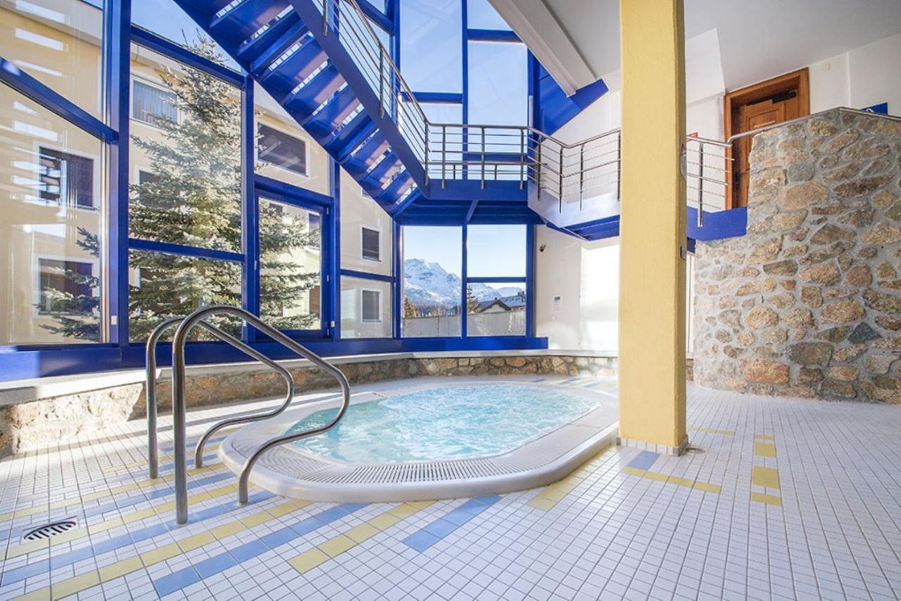 圣莫里茨42M2 Alpenschick Mit Balkon, Ausblick, Pool - E405公寓 外观 照片